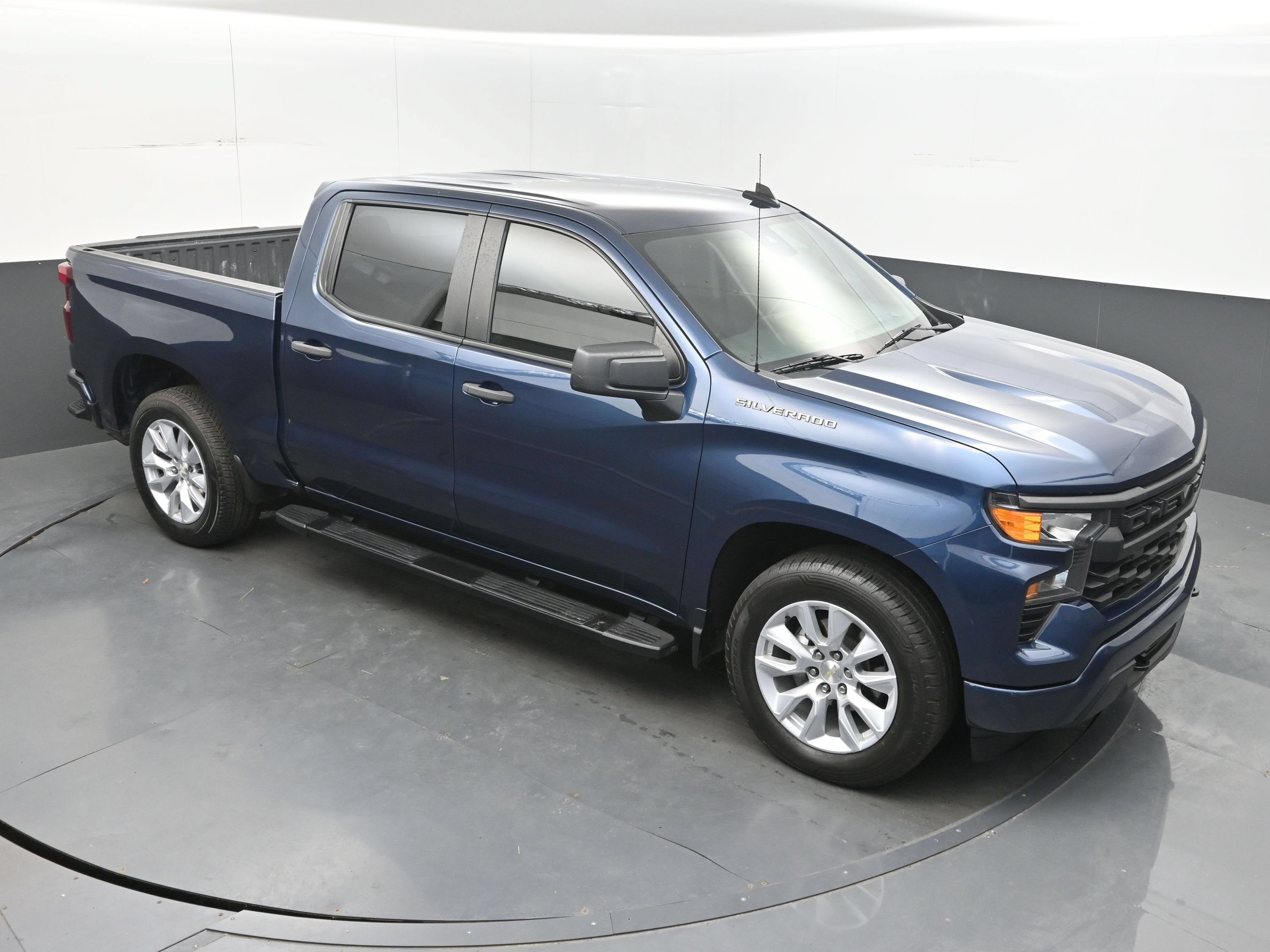 Used 2022 Chevrolet Silverado 1500 Custom RWD image 26