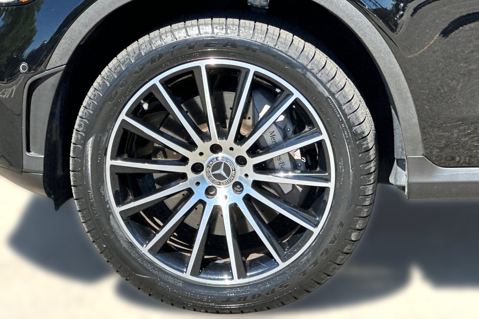 Used 2023 Mercedes-Benz GLC 300 4MATIC Coupe image 13