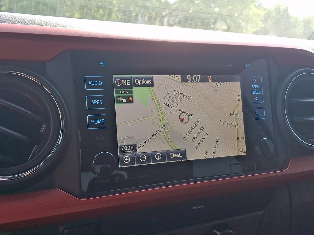 Used 2019 Toyota Tacoma TRD Sport AWD/4WD image 16