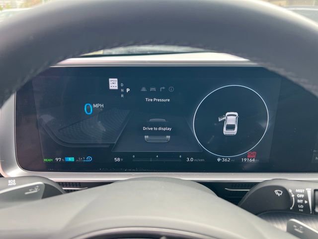 Used 2023 Hyundai Ioniq 6 SEL RWD image 16