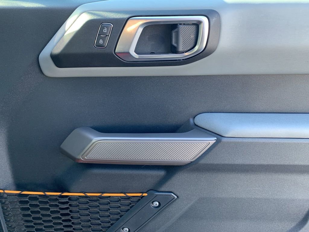 Used 2023 Ford Bronco Badlands image 19