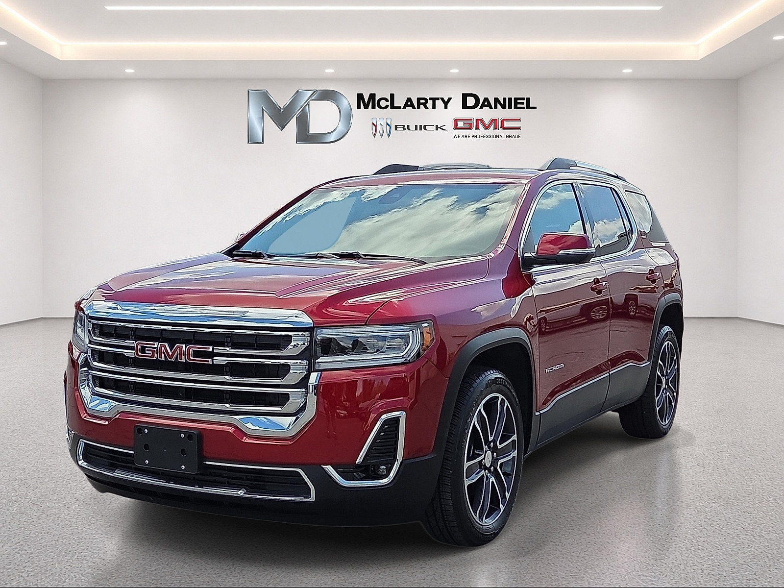 Certified 2023 GMC Acadia SLT w/ Preferred Package AWD/4WD image 3