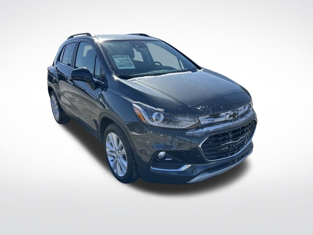 Used 2020 Chevrolet Trax Premier w/ LPO, Cargo Package image 8