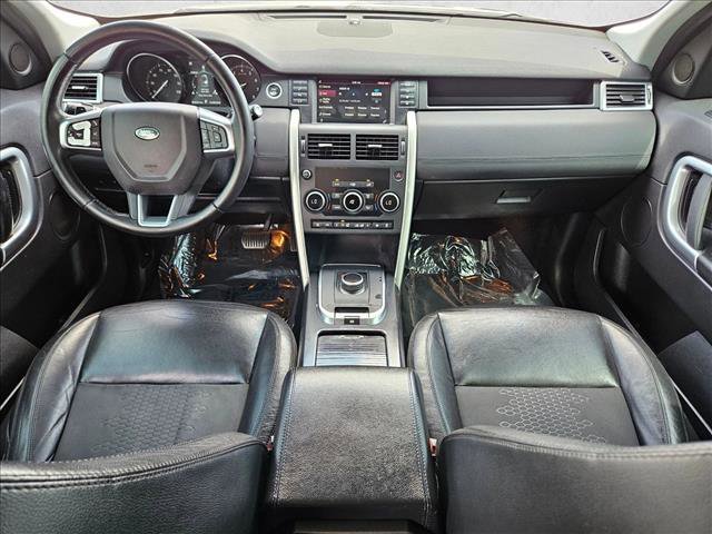 Used 2019 Land Rover Discovery Sport SE image 17