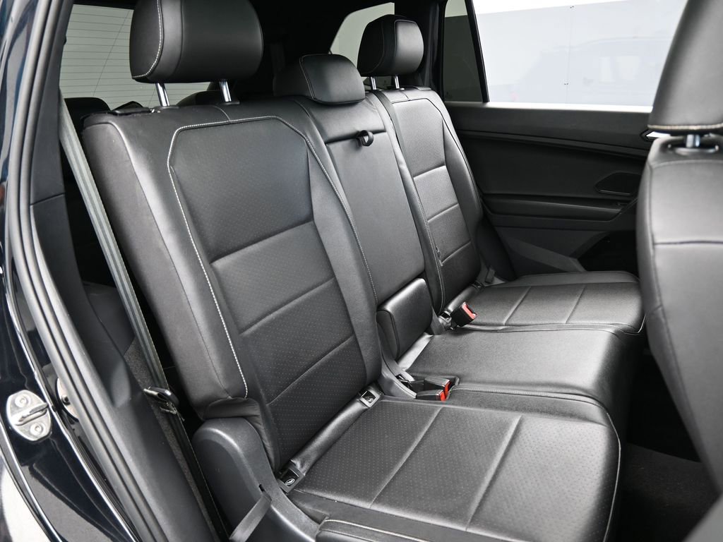 Used 2021 Volkswagen Tiguan SE R-Line image 43