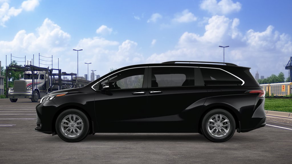 New 2026 Toyota Sienna XLE FWD image 3