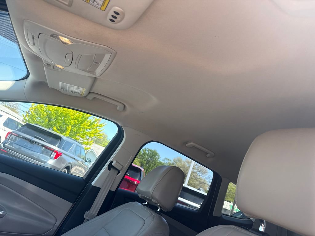 Used 2017 Ford Escape Titanium FWD image 24