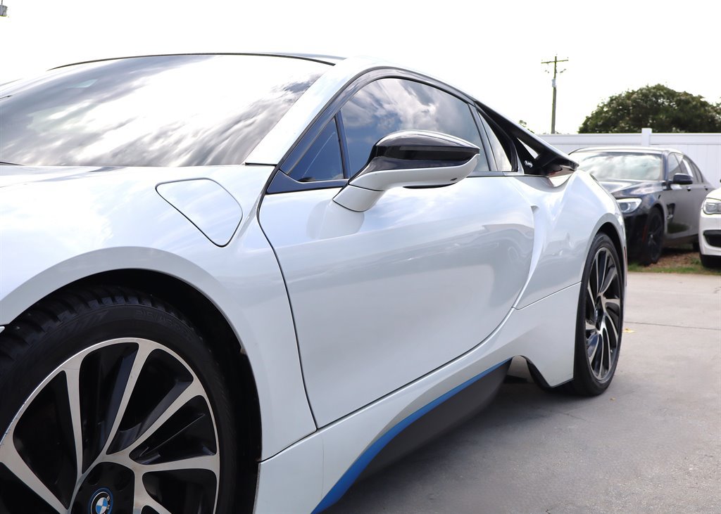Used 2016 BMW i8 AWD/4WD image 10