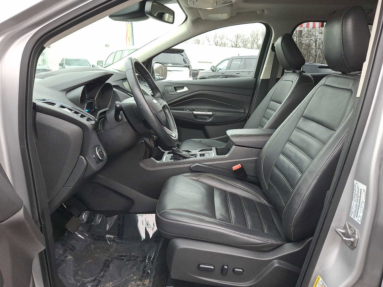 Used 2019 Ford Escape Titanium image 14