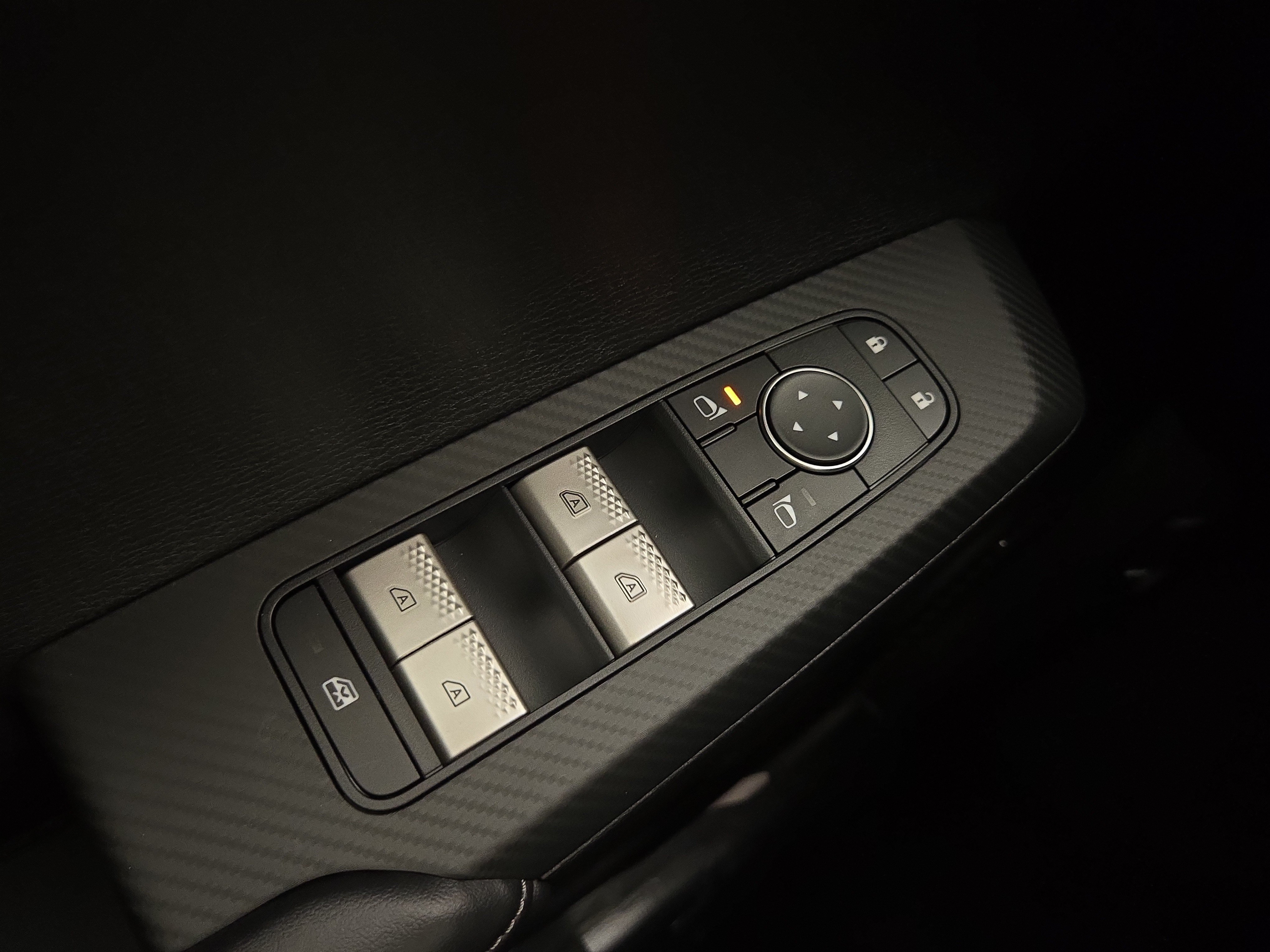 New 2026 Mitsubishi Outlander LE AWD/4WD image 26
