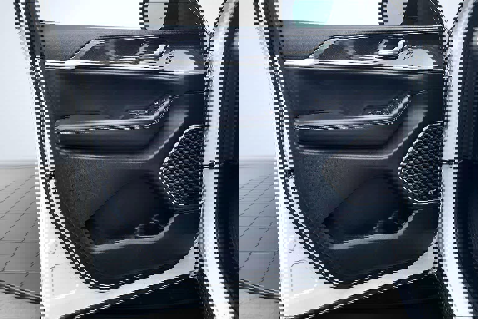 Used 2023 Jeep Grand Cherokee Trailhawk image 28