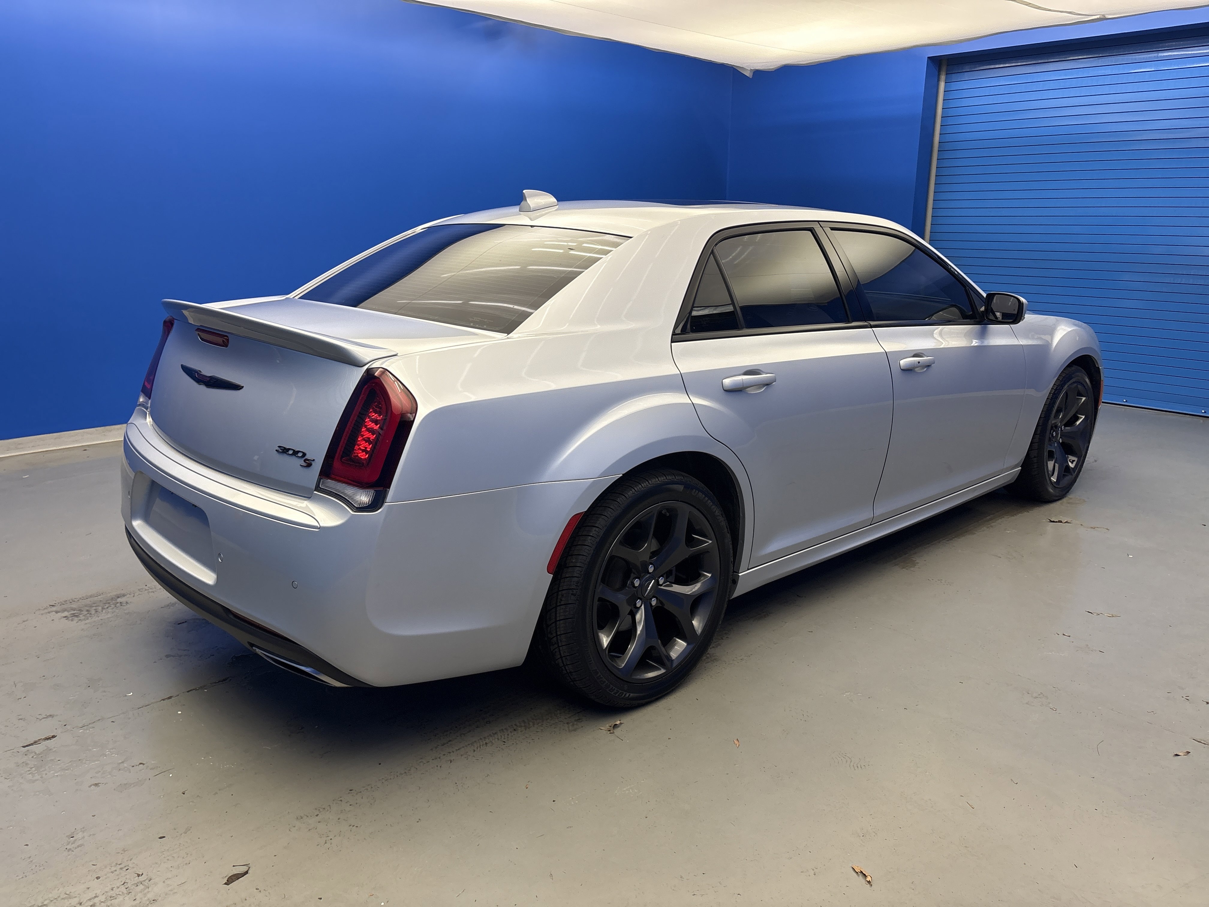 Used 2023 Chrysler 300 S w/ Comfort Group RWD image 7