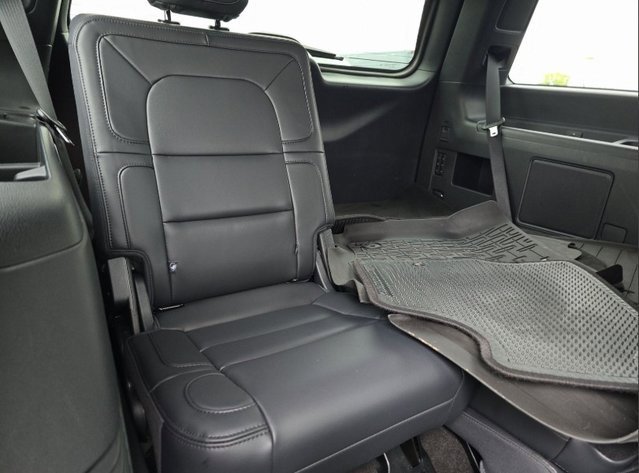Used 2024 Lincoln Navigator Reserve image 8