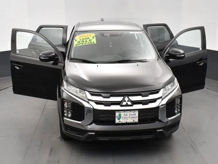 Used 2025 Mitsubishi Outlander Sport ES AWD/4WD image 10