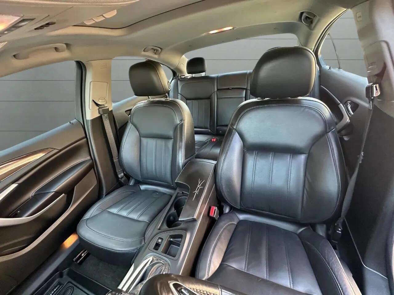 Used 2016 Buick Regal Premium w/ Driver Confidence Package #1 image 44