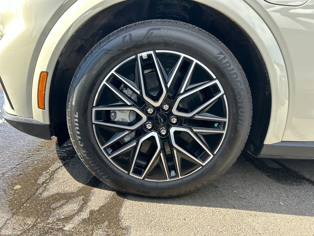 Used 2025 Ford Mustang Mach-E Premium image 28