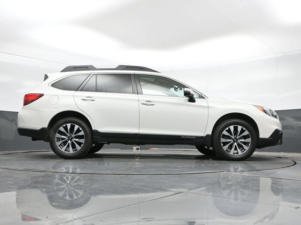 Used 2017 Subaru Outback 2.5i Limited AWD/4WD image 41