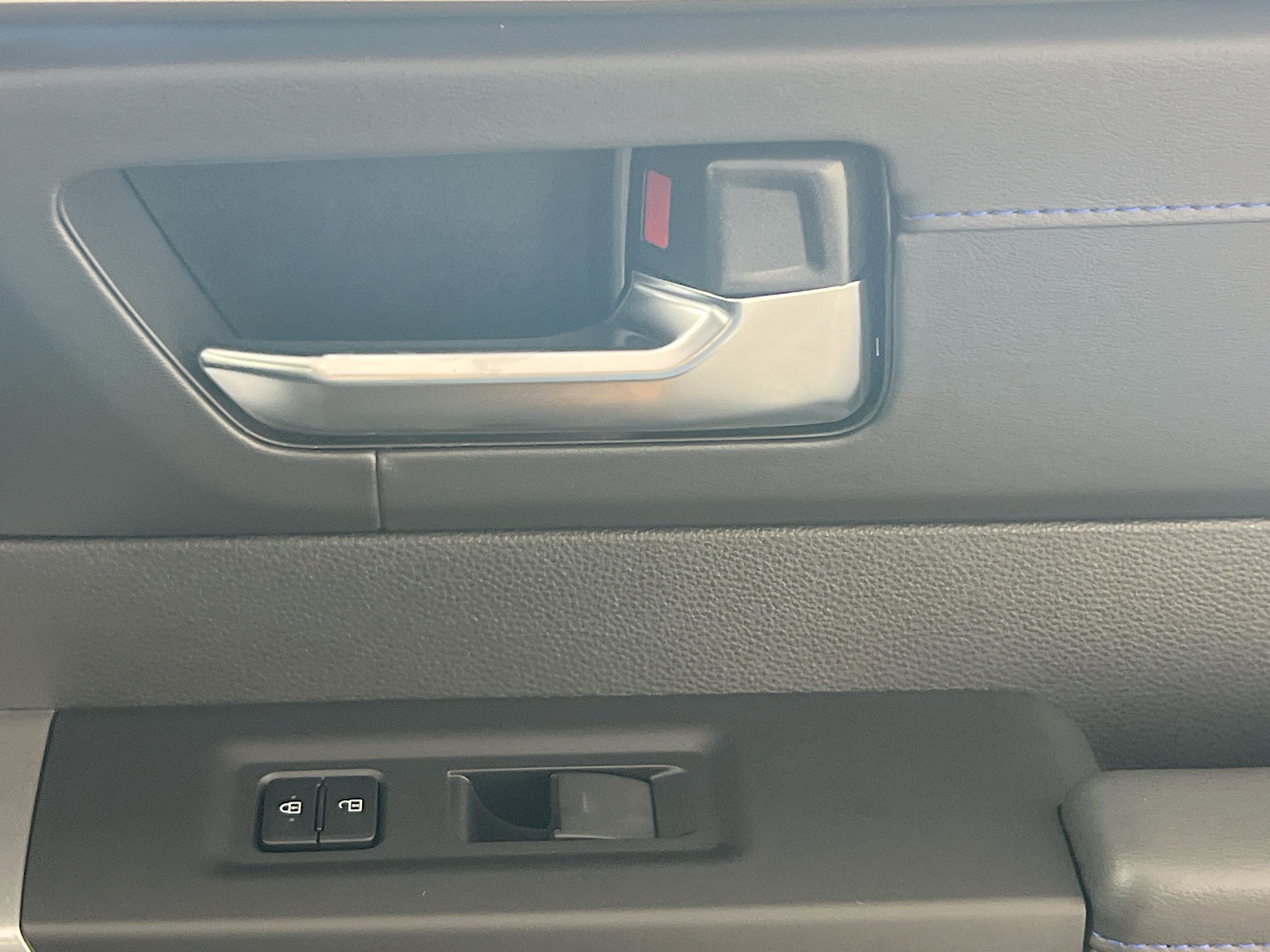 New 2025 Toyota Tundra Platinum image 32