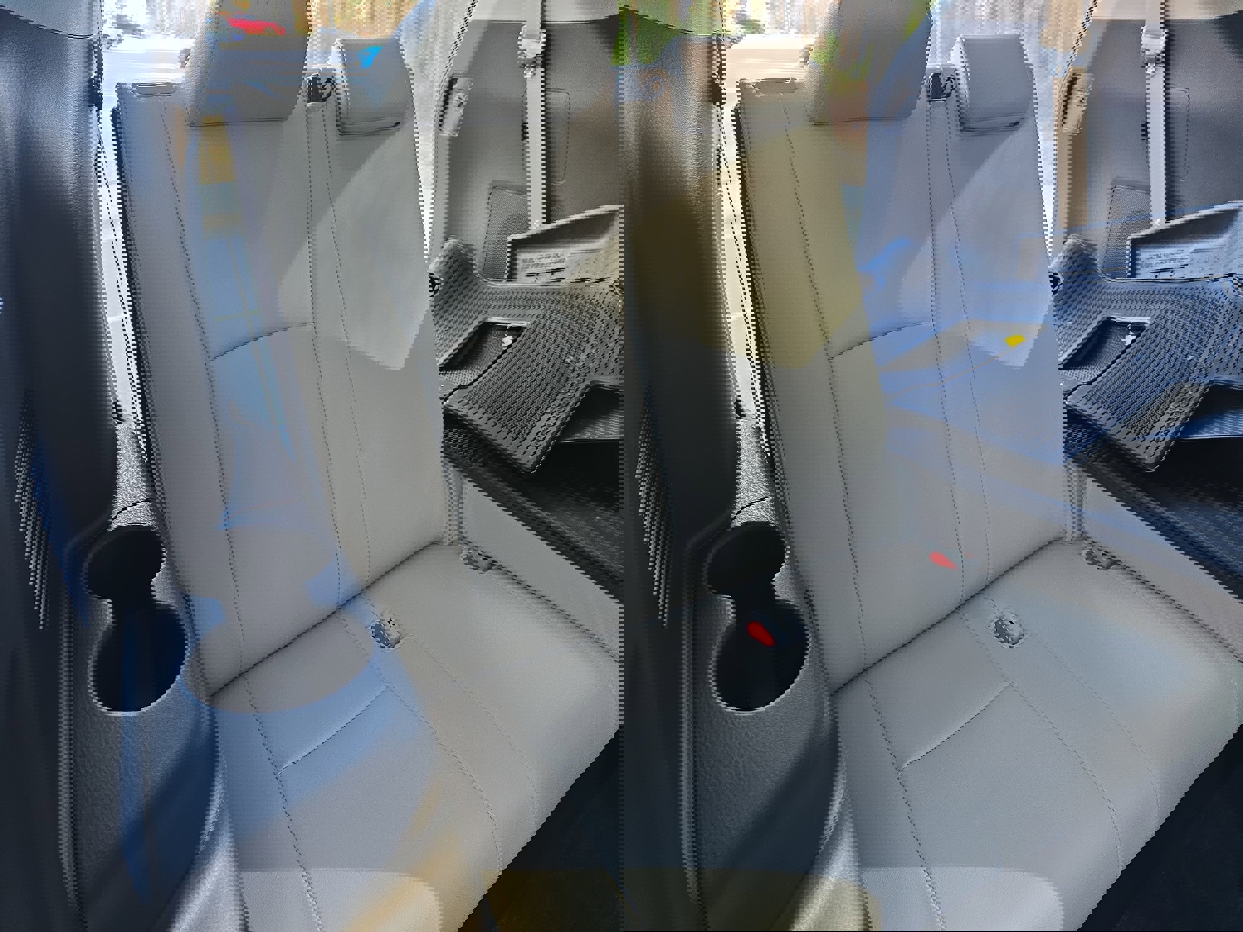 Used 2023 Toyota Highlander Limited image 14