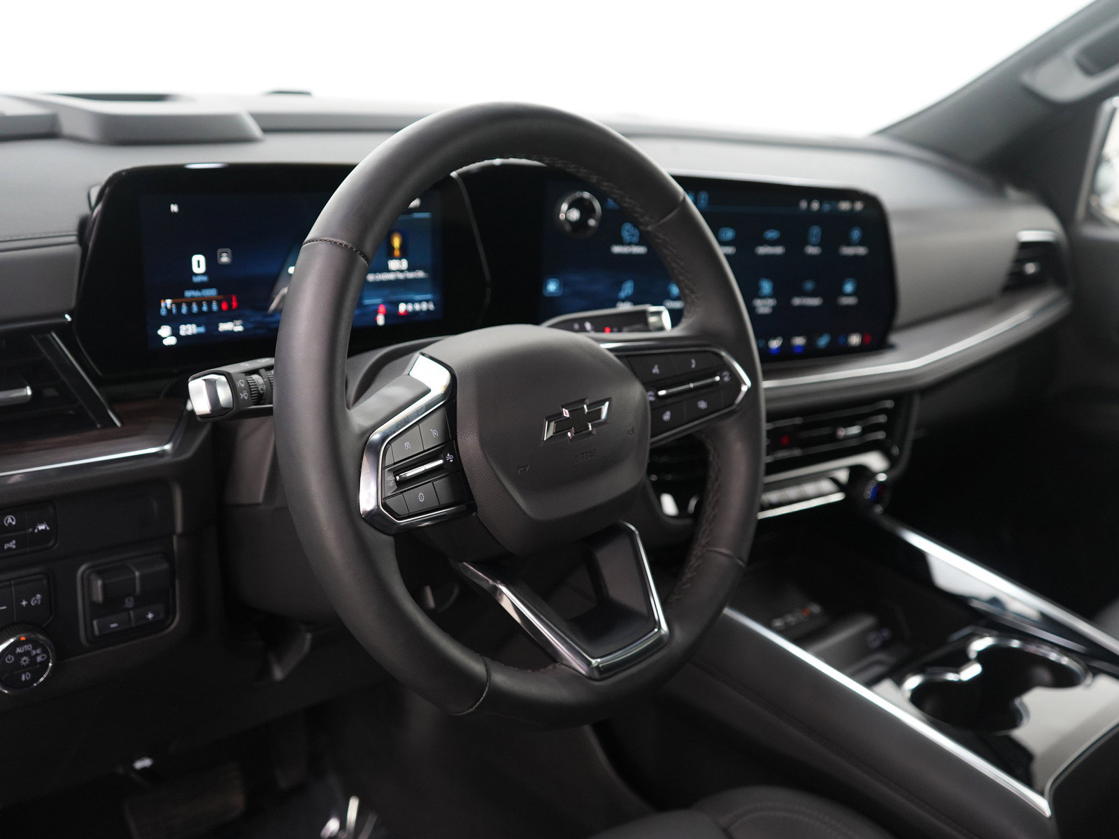 Used 2025 Chevrolet Tahoe Z71 w/ Z71 Off-Road Package image 23