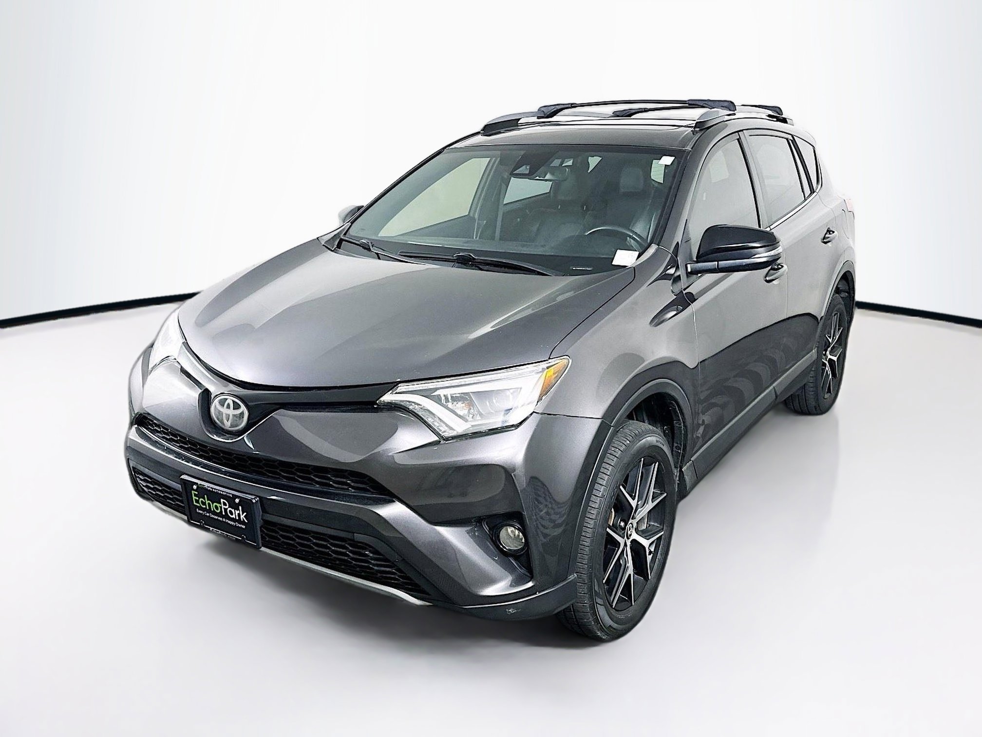 Used 2017 Toyota RAV4 SE w/ Power Special Value Package FWD image 3