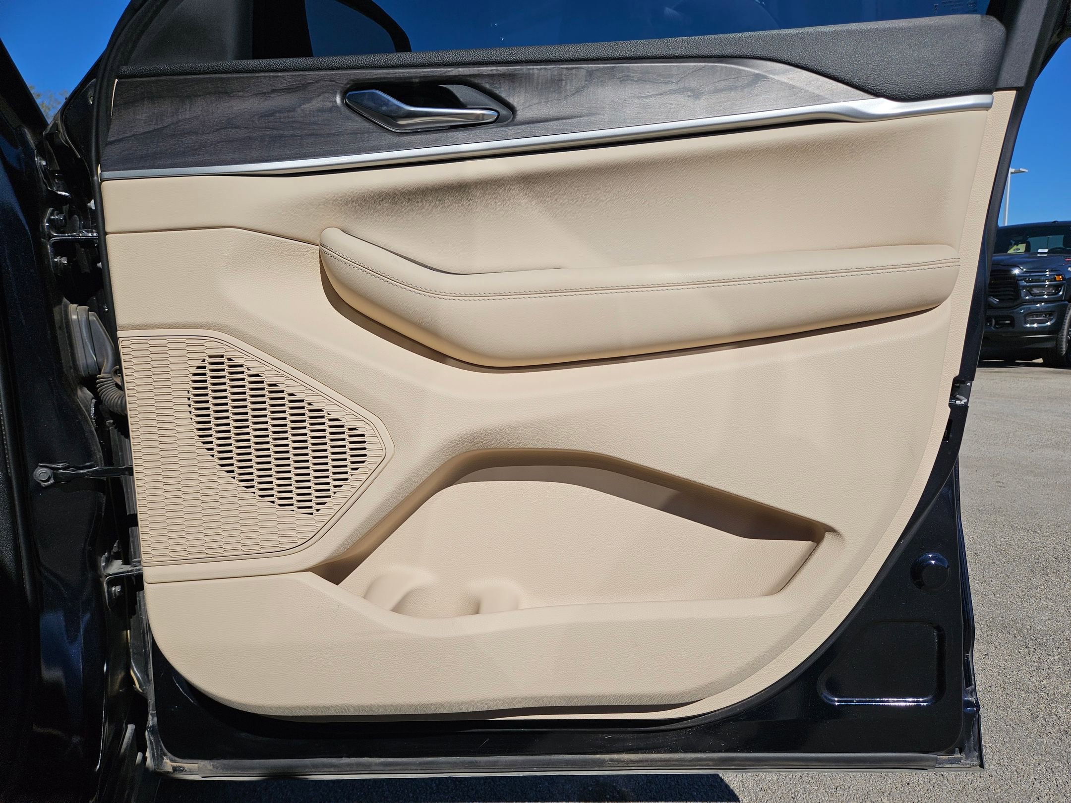 Certified 2024 Jeep Grand Cherokee Limited w/ Luxury Tech Group II image 29