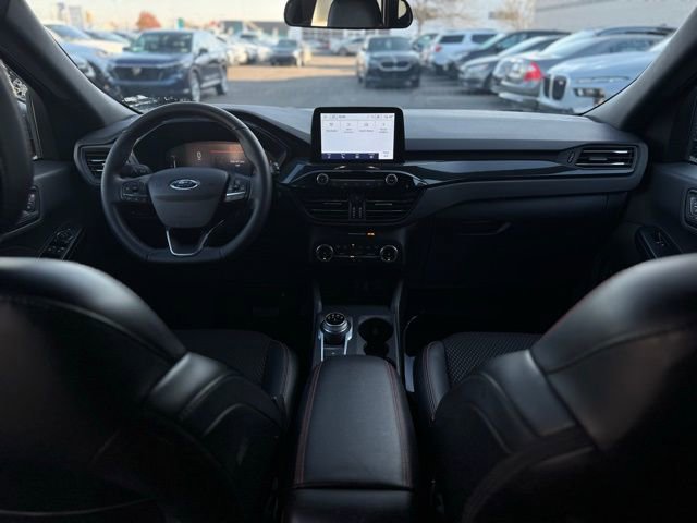 Used 2025 Ford Escape ST-Line image 22
