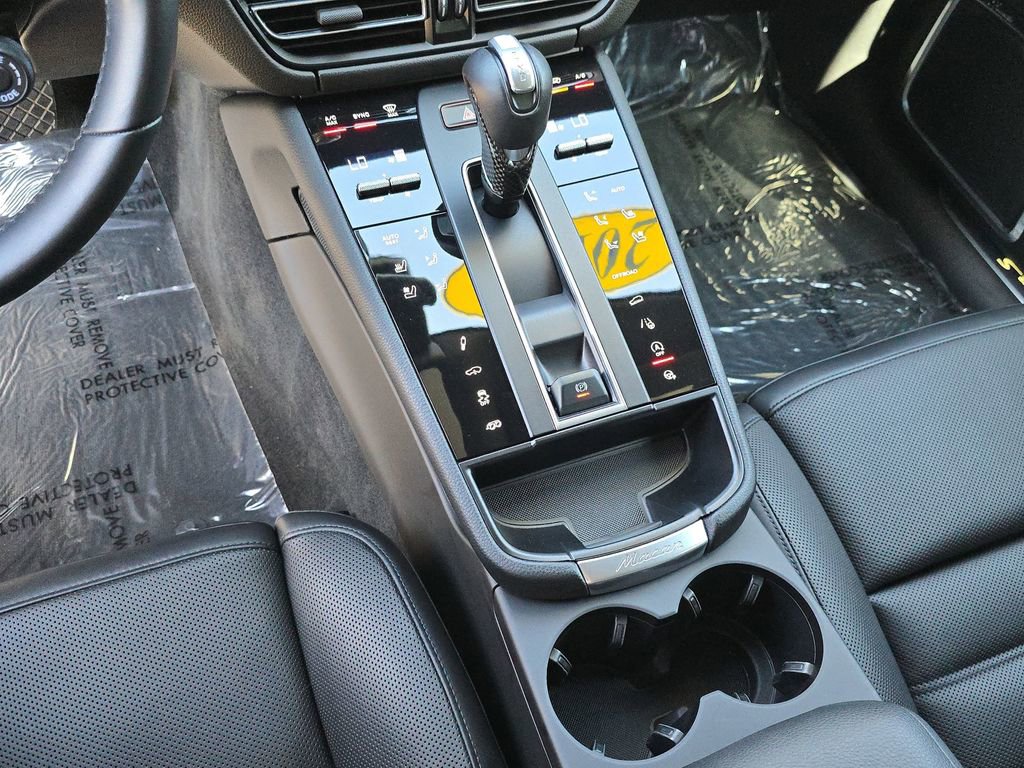 Used 2023 Porsche Macan S AWD/4WD image 31