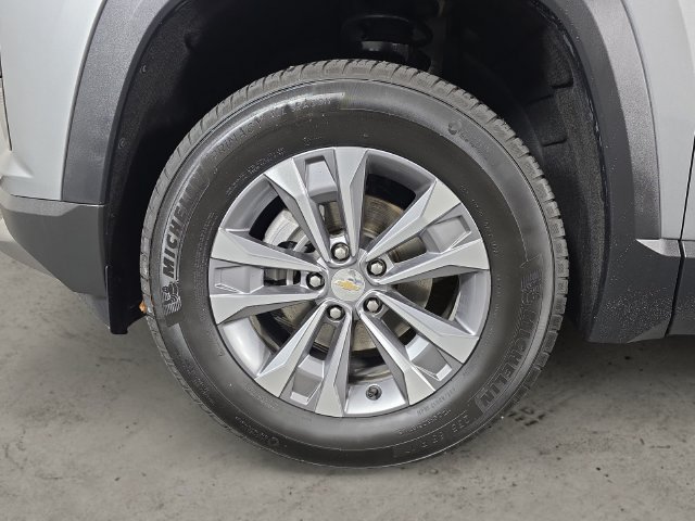 Certified 2025 Chevrolet Equinox LT AWD/4WD image 9