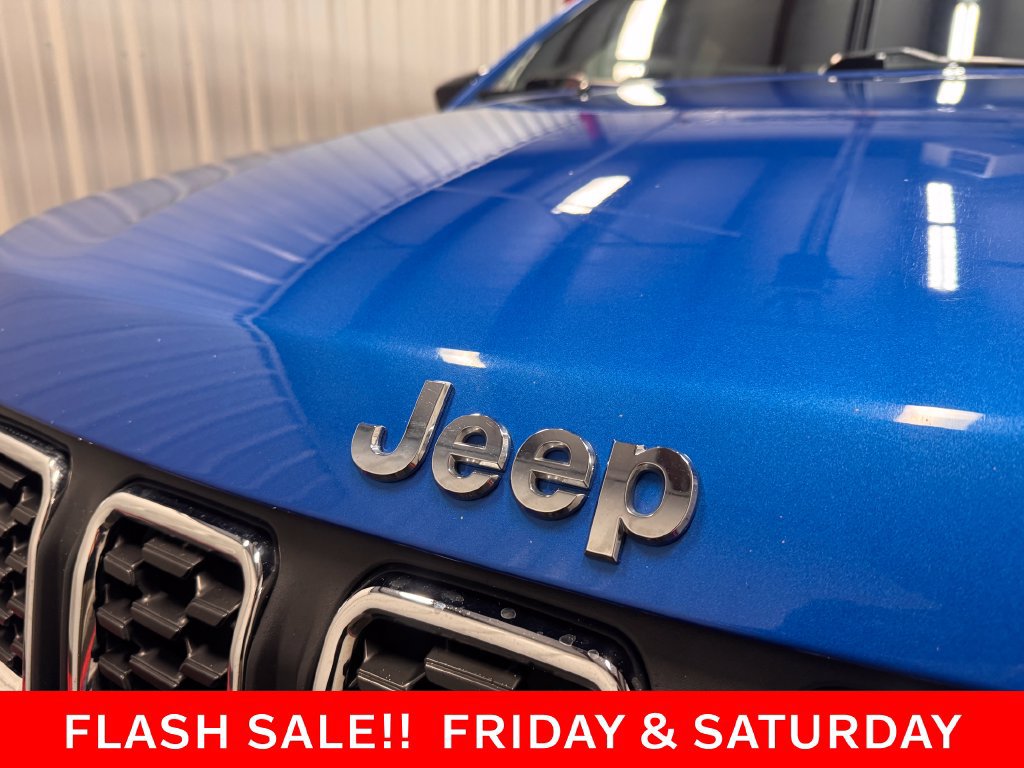 Used 2024 Jeep Compass Latitude AWD/4WD image 7