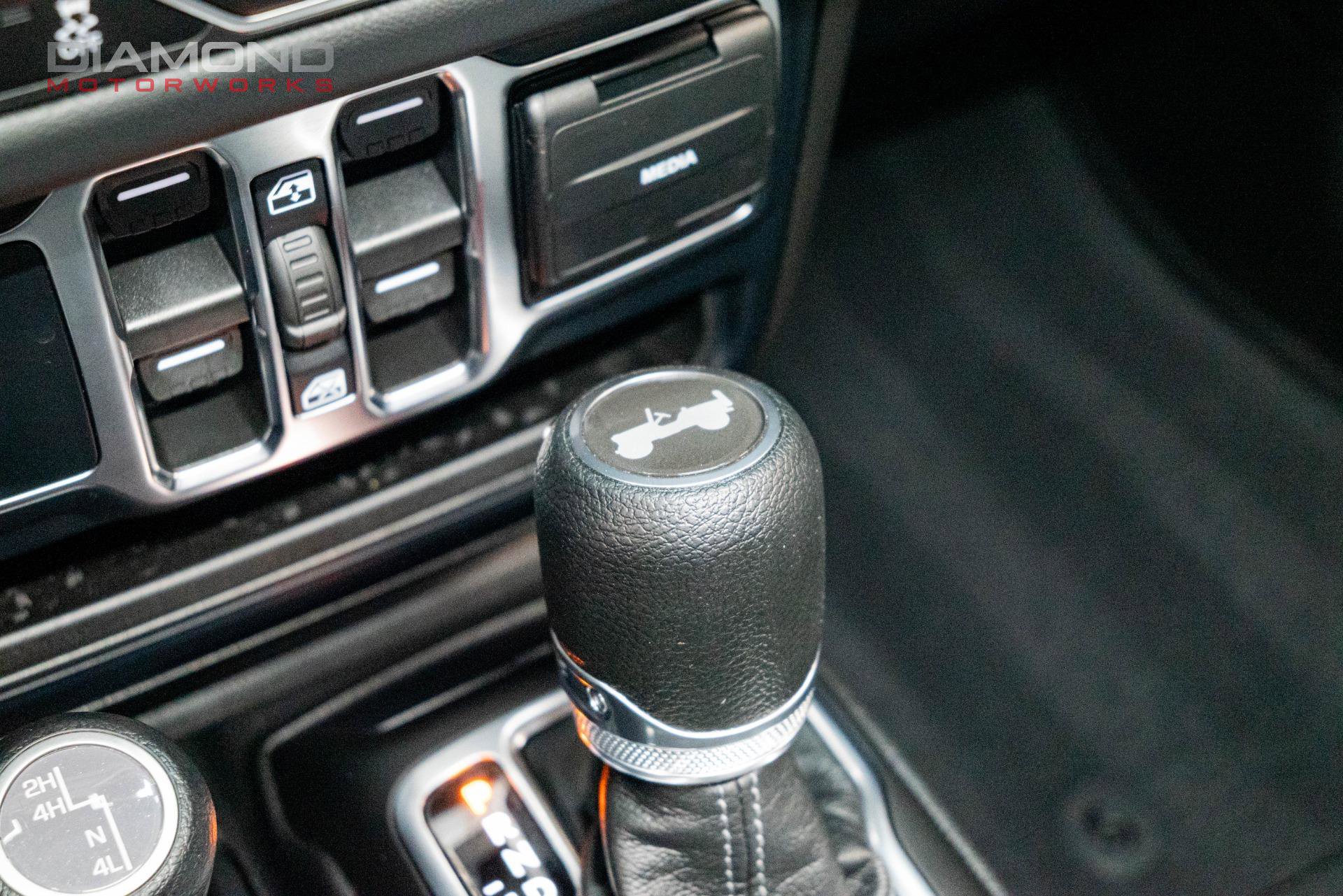 Used 2024 Jeep Wrangler Unlimited Sahara w/ Technology Group image 87