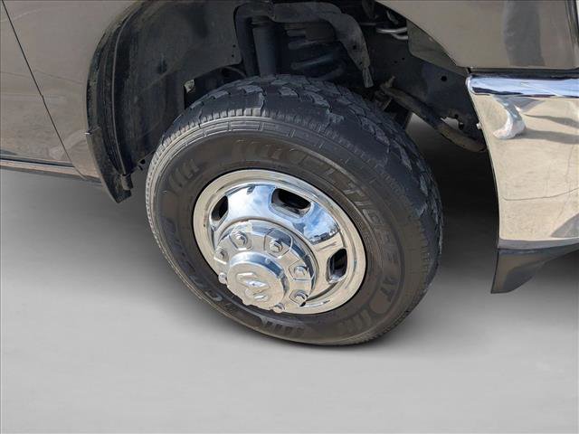 Used 2024 RAM 3500 Tradesman w/ Chrome Appearance Group image 19