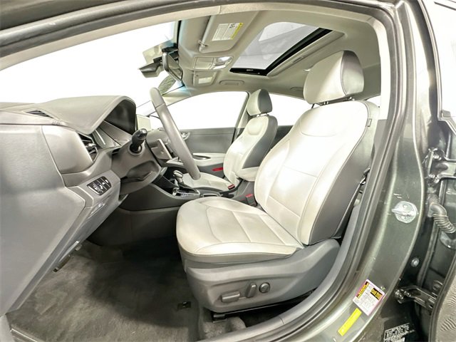 Used 2022 Hyundai Ioniq Limited image 4