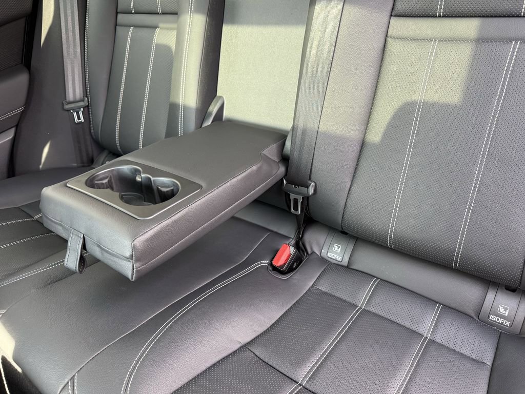 Used 2023 Land Rover Range Rover Velar R-Dynamic S image 36