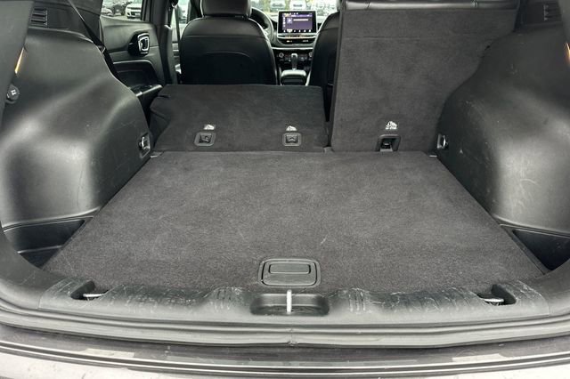 Used 2023 Jeep Compass Trailhawk image 16