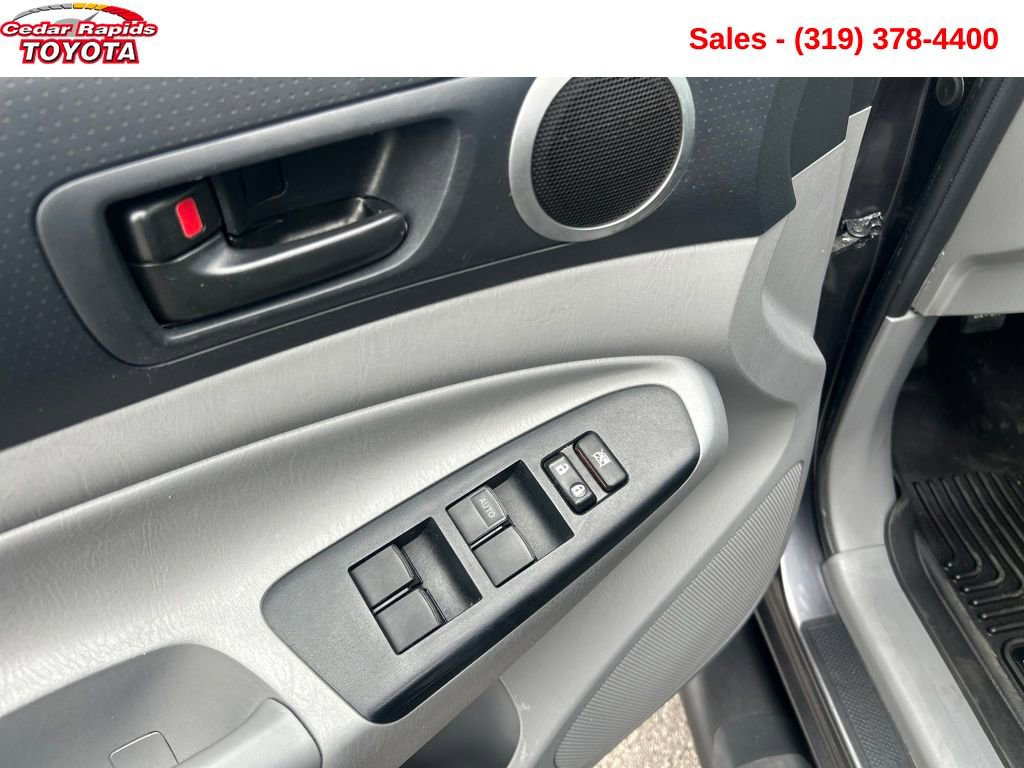 Used 2015 Toyota Tacoma 4x4 Double Cab w/ TRD Sport Package image 12