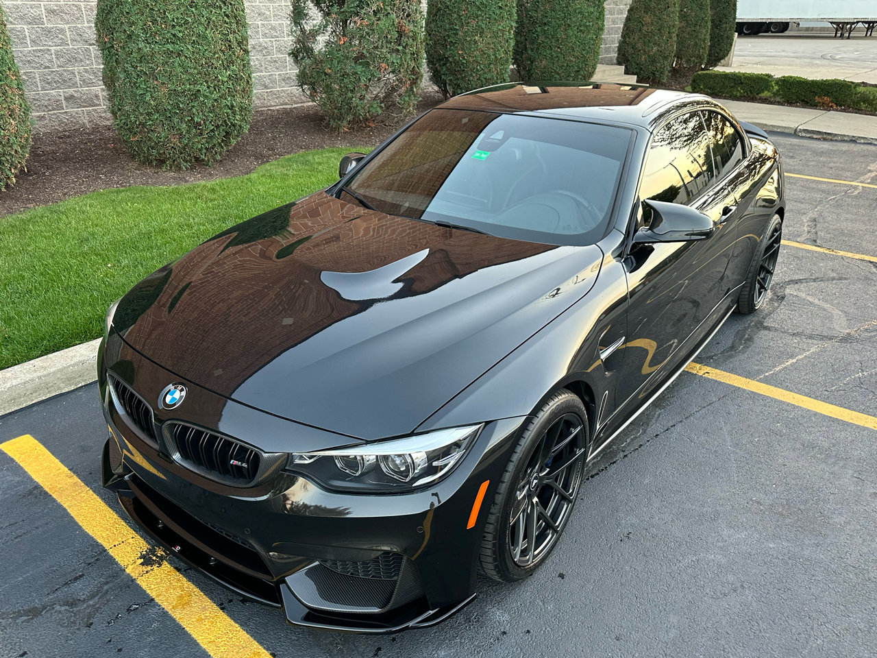 Used 2020 BMW M4 Convertible image 12