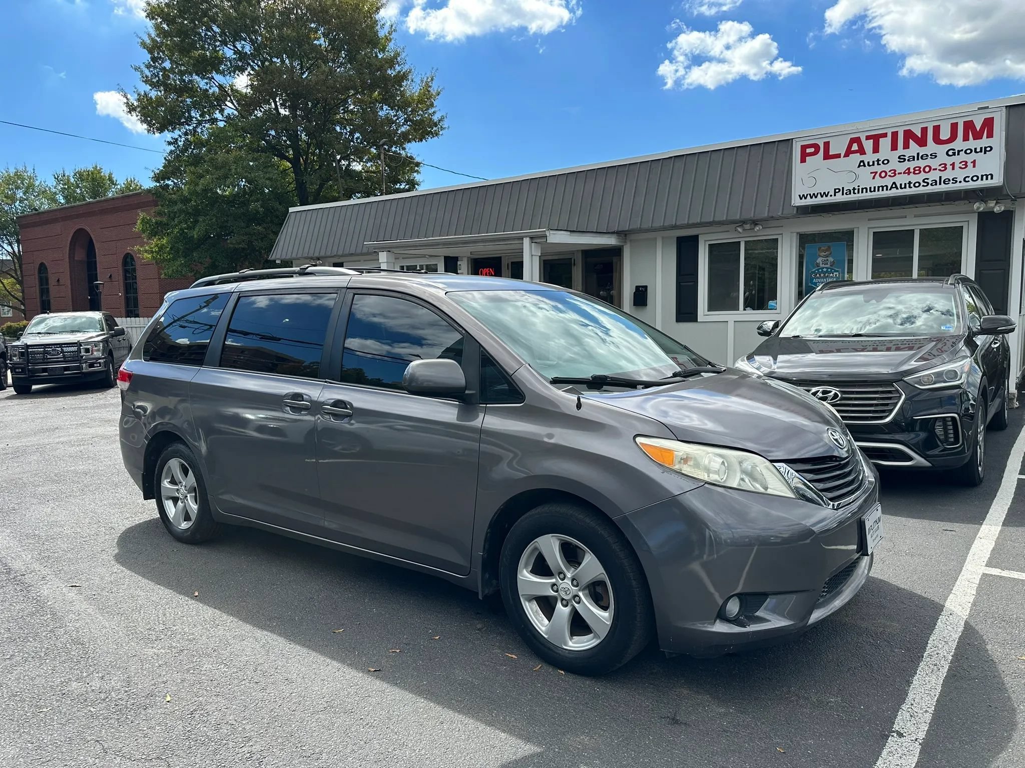 Used 2011 Toyota Sienna LE