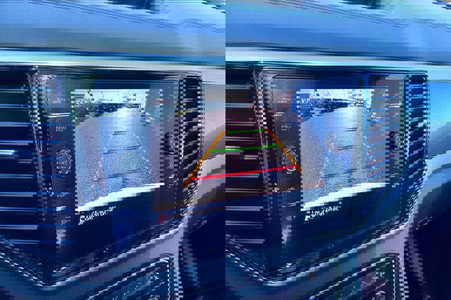 Used 2021 Volkswagen Atlas Cross Sport SEL image 27