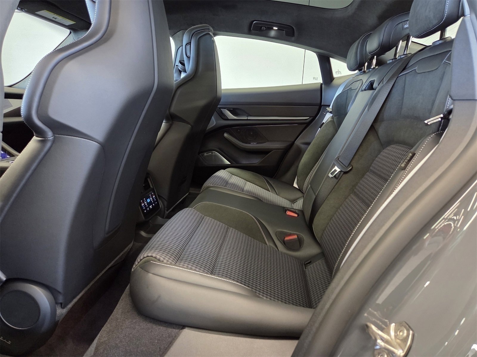 Used 2025 Porsche Taycan Turbo S image 11