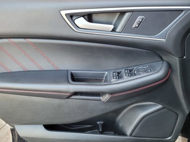Used 2022 Ford Edge ST-Line image 22