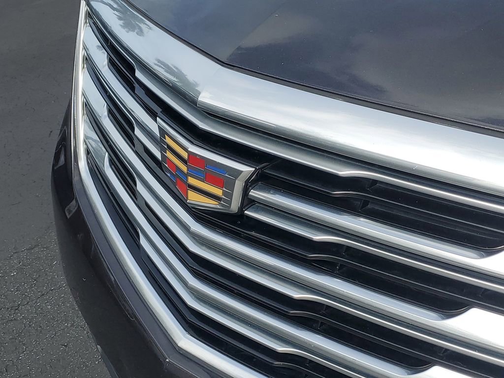 Used 2017 Cadillac XT5 Luxury w/ Driver Awareness Package image 10