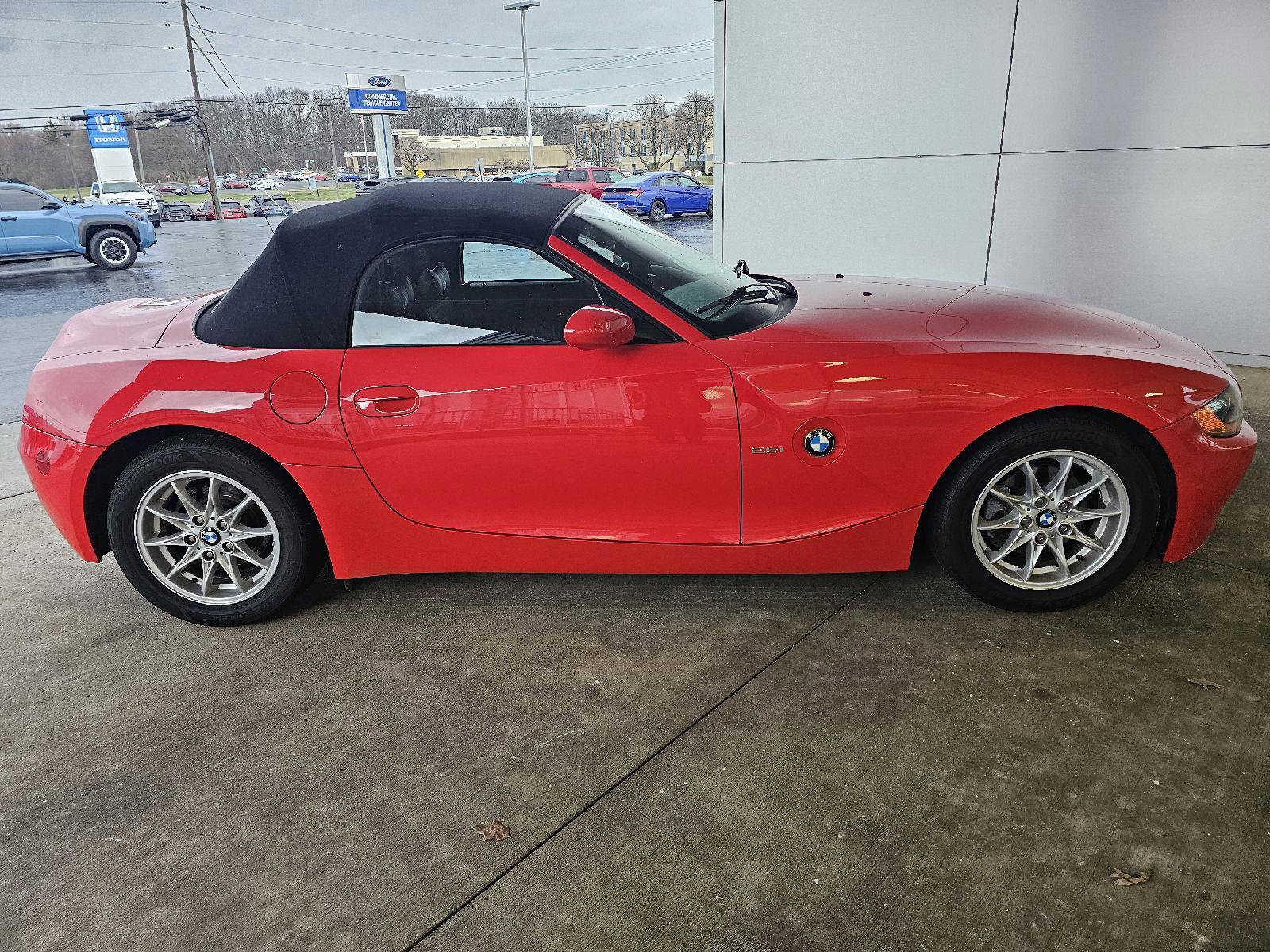 Used 2003 BMW Z4 2.5i RWD image 6