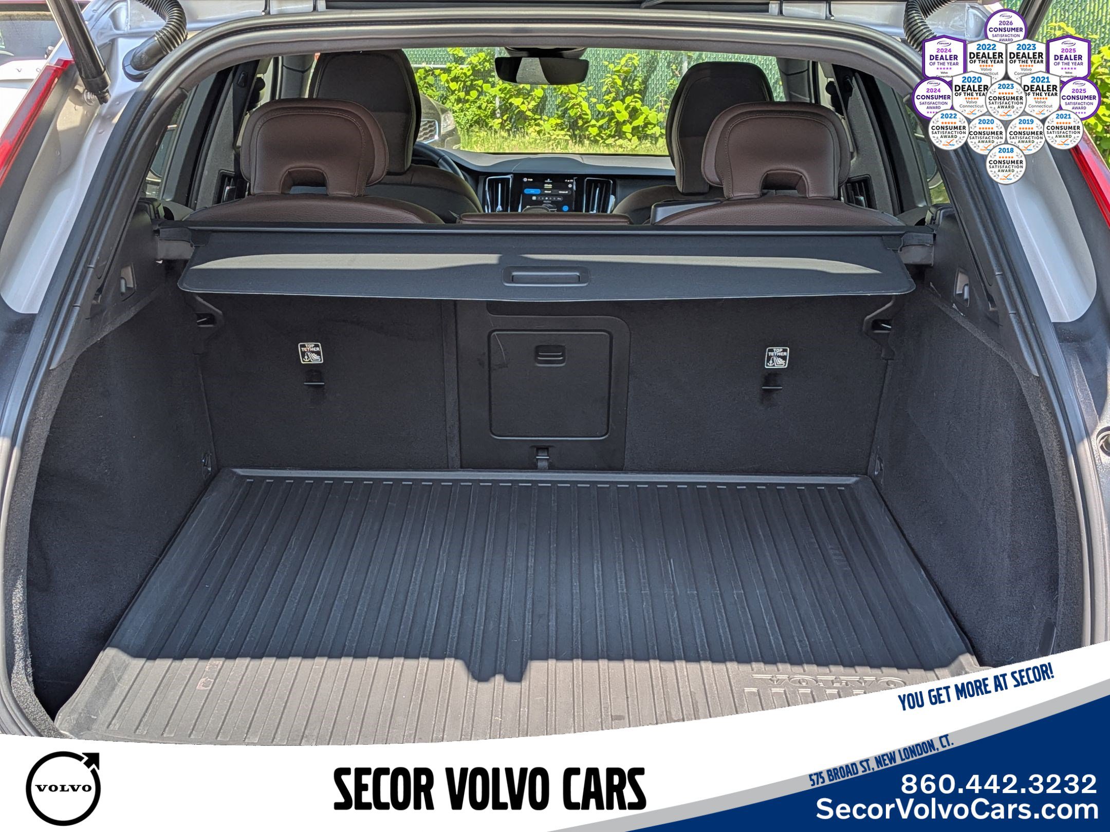 Certified 2023 Volvo XC60 B5 Plus w/ Climate Package AWD/4WD image 6