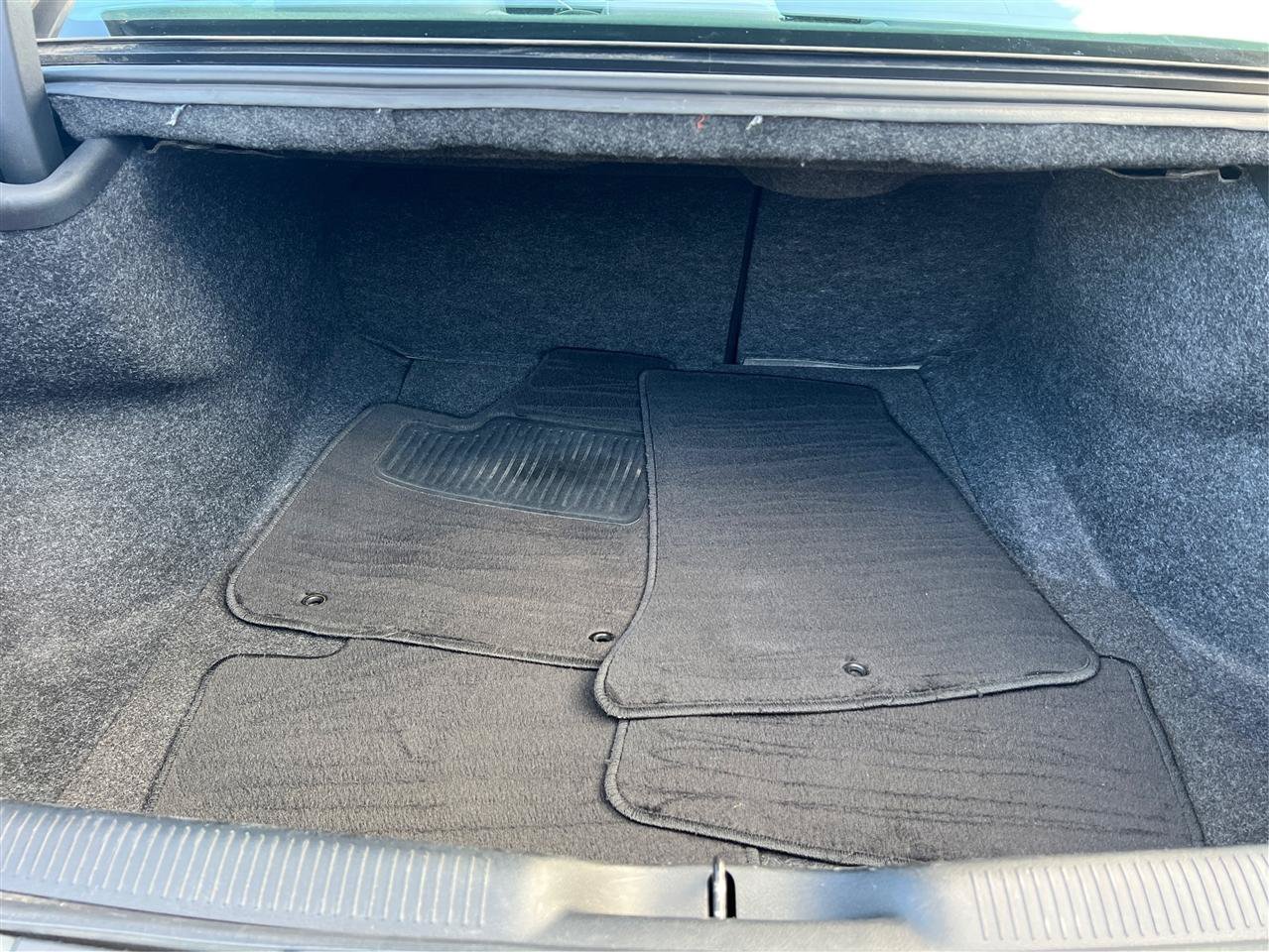 Used 2018 Dodge Charger SXT Plus RWD image 21