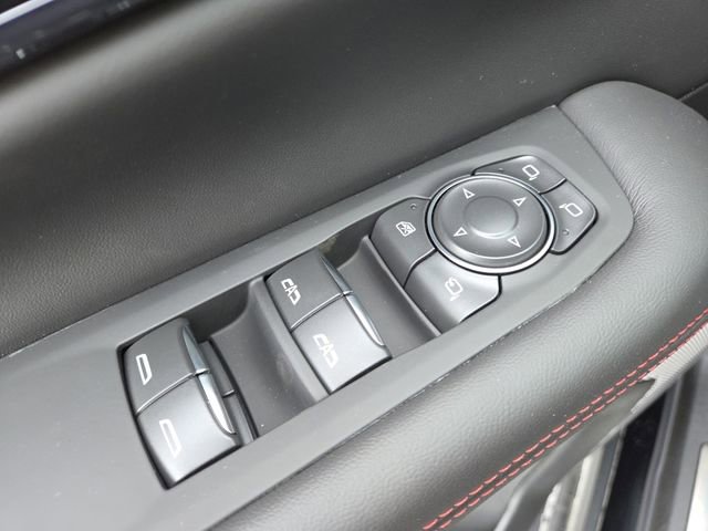 New 2026 GMC Yukon XL AT4 Ultimate w/ LPO, Illumination Package AWD/4WD image 10