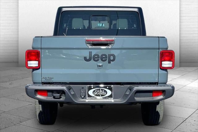 New 2026 Jeep Gladiator Sport AWD/4WD image 32