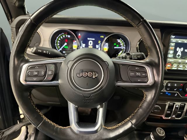 Used 2021 Jeep Wrangler Unlimited Sahara AWD/4WD image 33