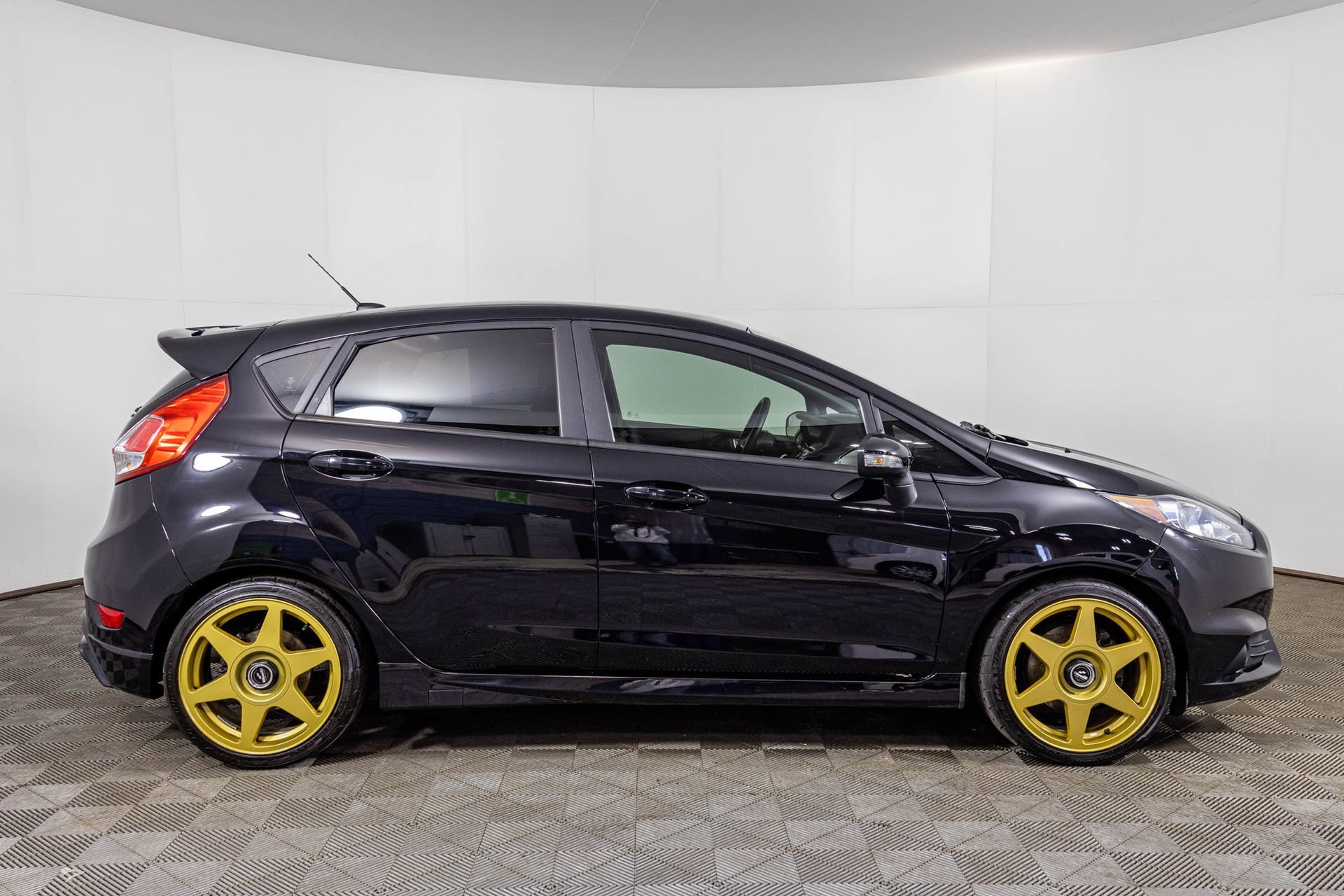 Used 2019 Ford Fiesta ST w/ ST Recaro Package FWD image 13