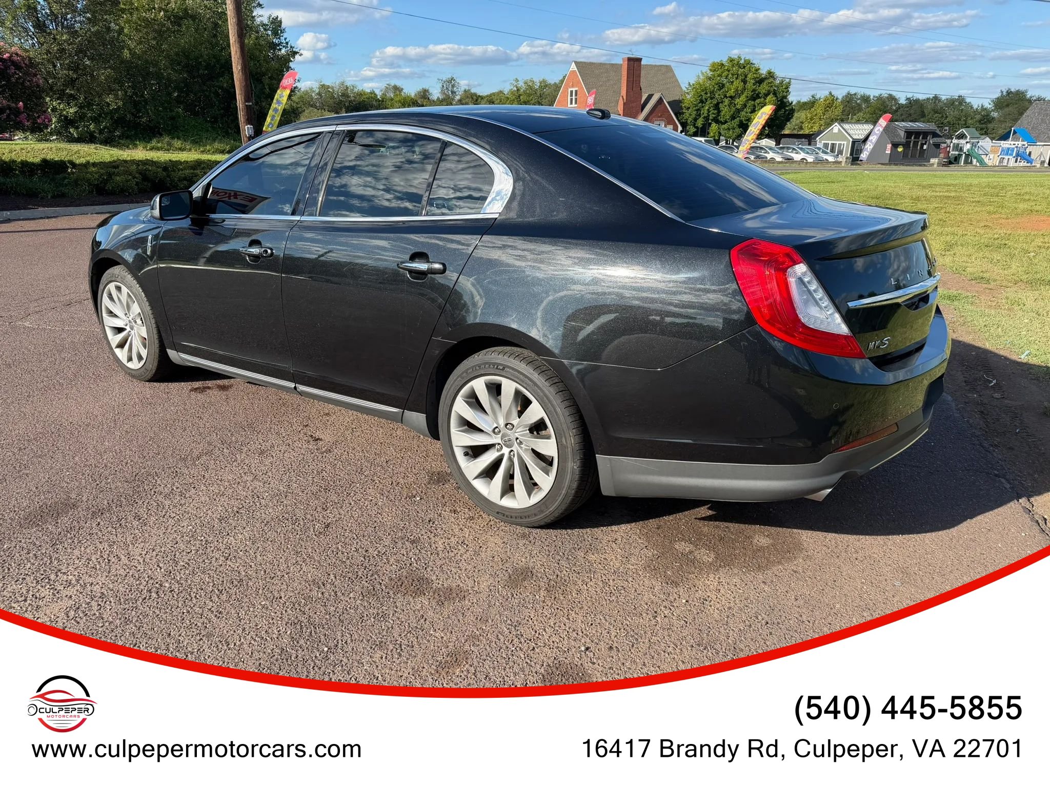 Used 2015 Lincoln MKS FWD image 3